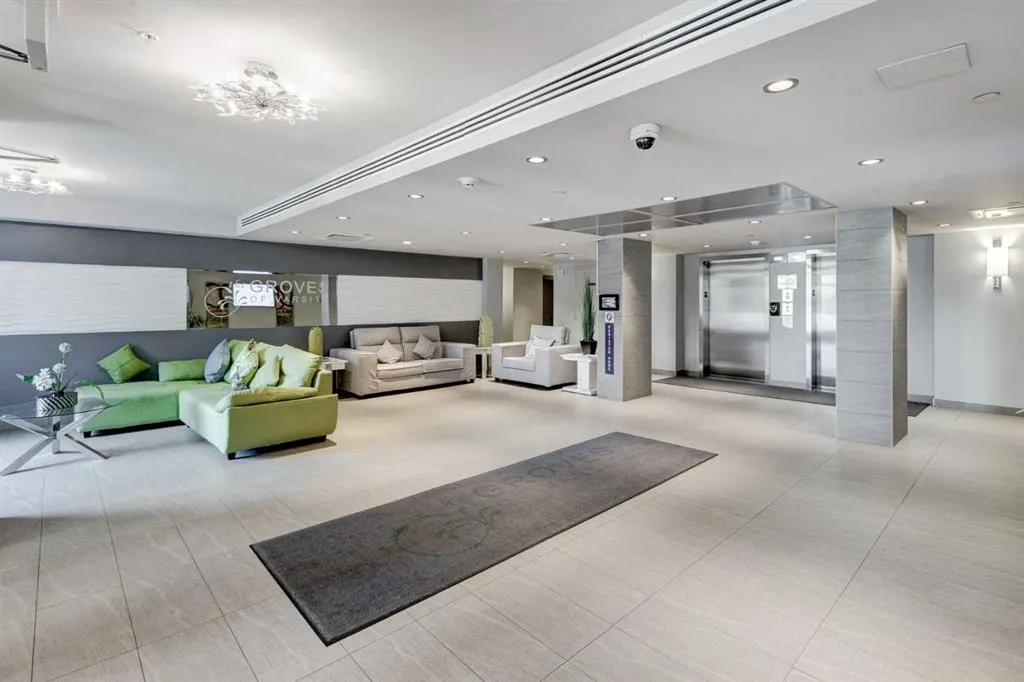 32 Varsity Estates Circle NW #604