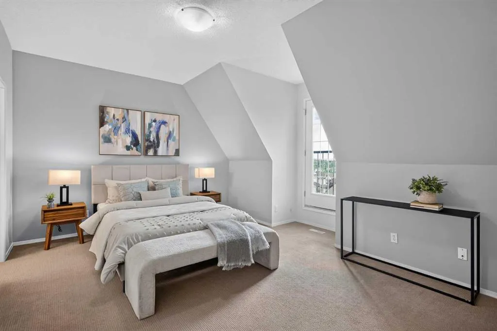 43 Springborough Boulevard SW #21