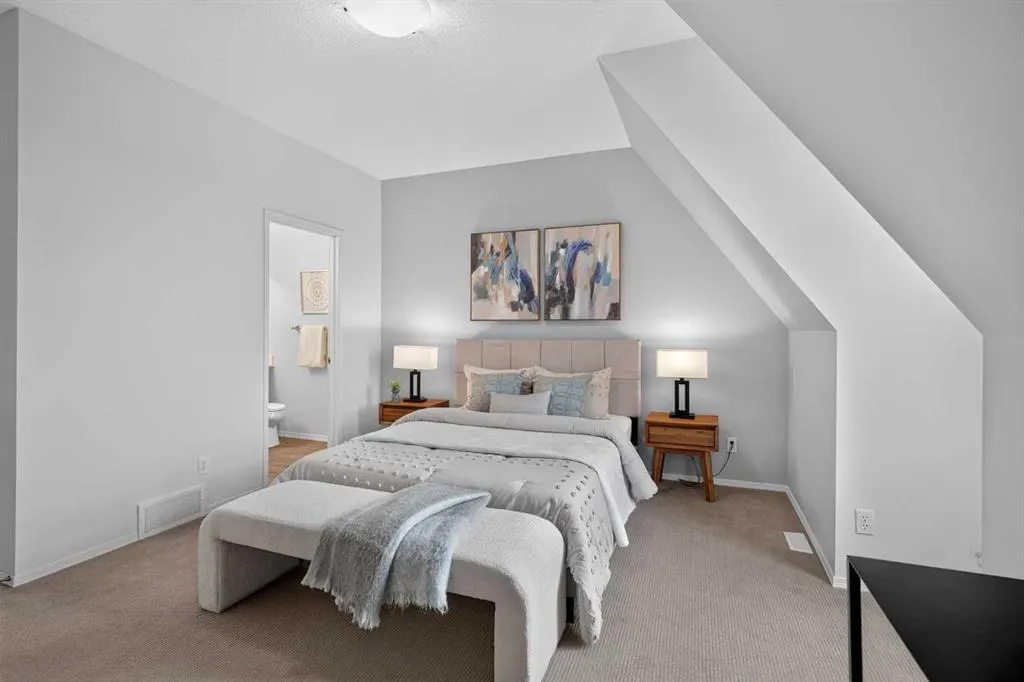 43 Springborough Boulevard SW #21