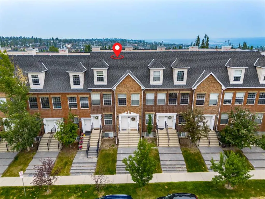 43 Springborough Boulevard SW #21