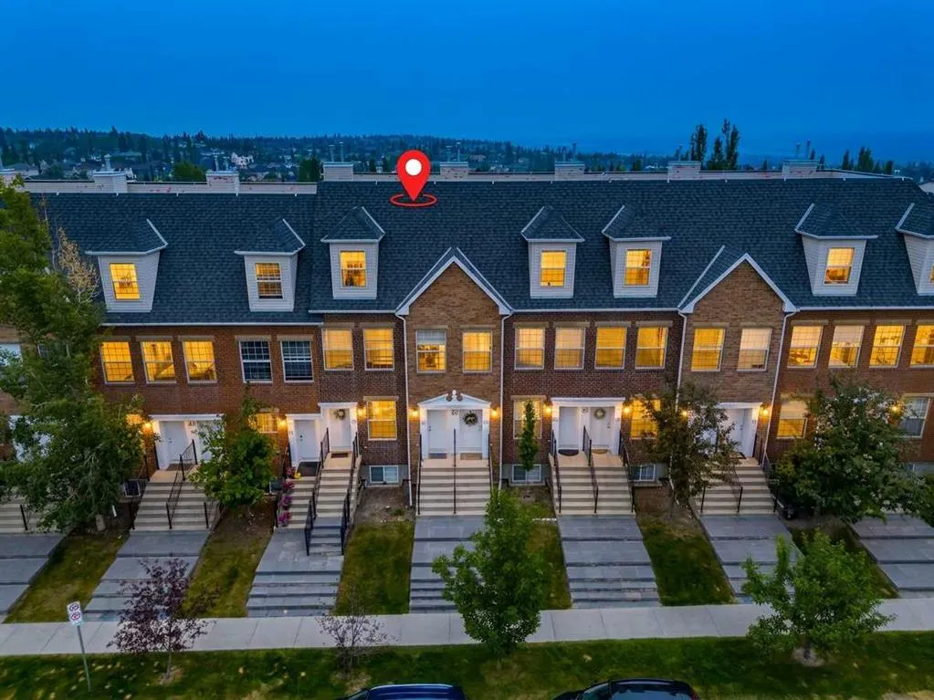 43 Springborough Boulevard SW #21