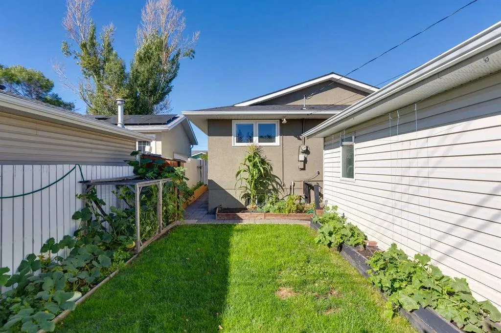 144 Dovercliffe Way SE