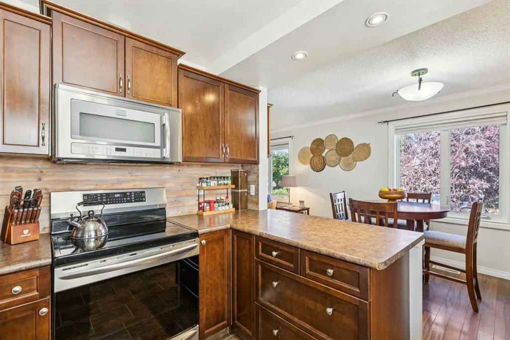 144 Dovercliffe Way SE