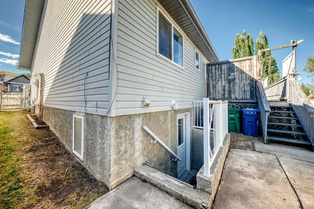 311 Robert Street SW