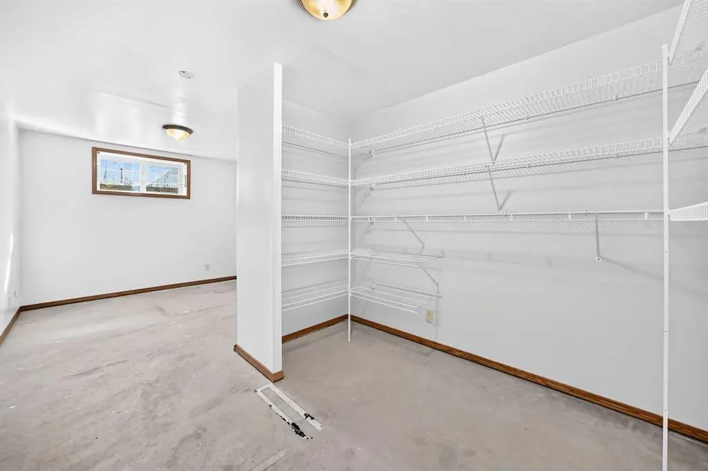 311 Robert Street SW