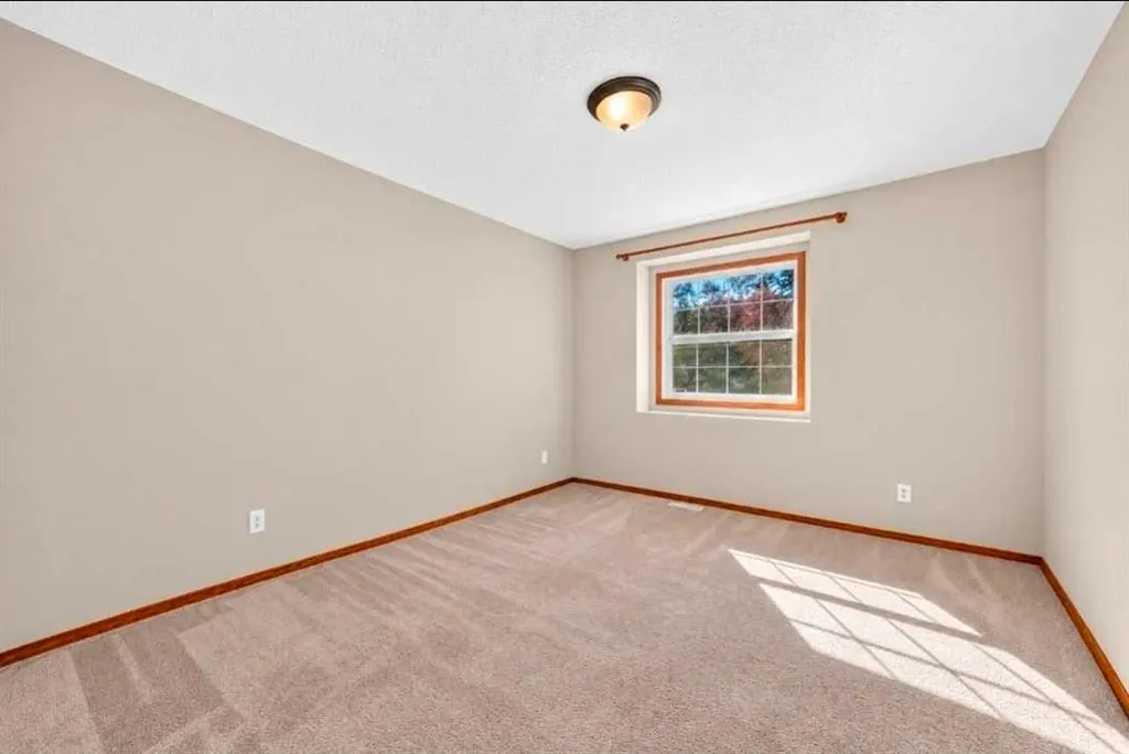 311 Robert Street SW