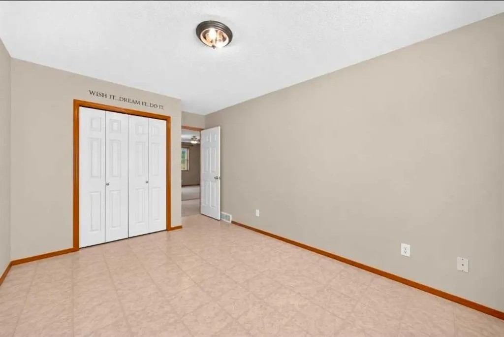 311 Robert Street SW