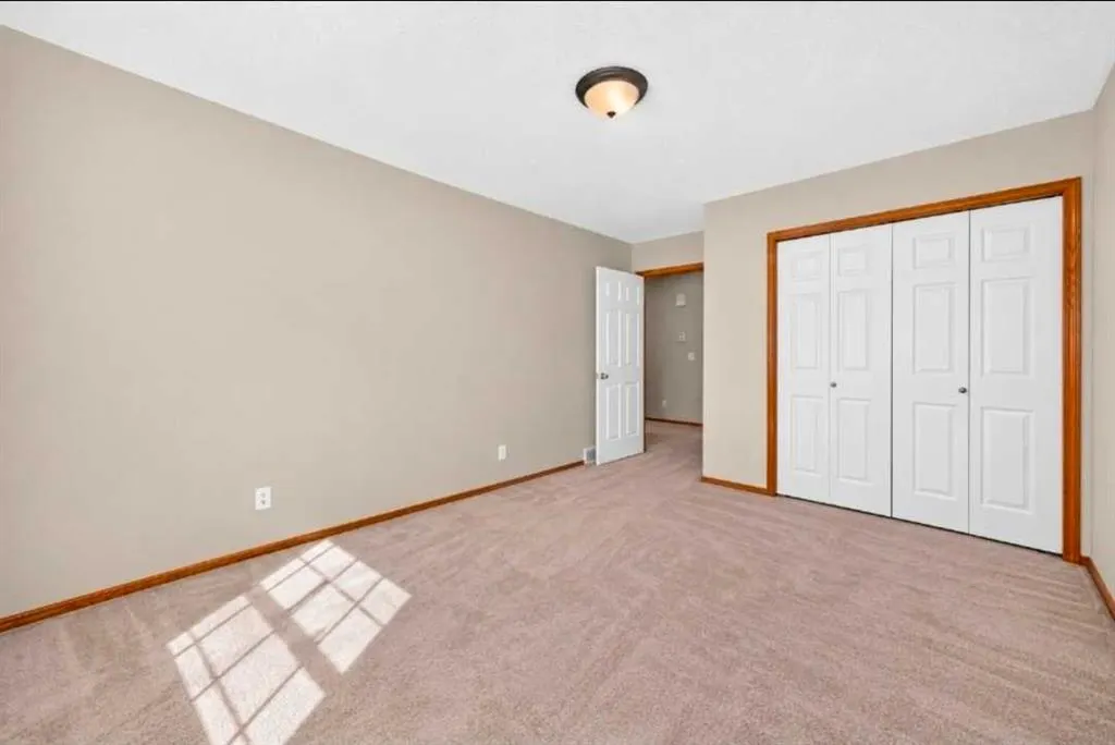 311 Robert Street SW