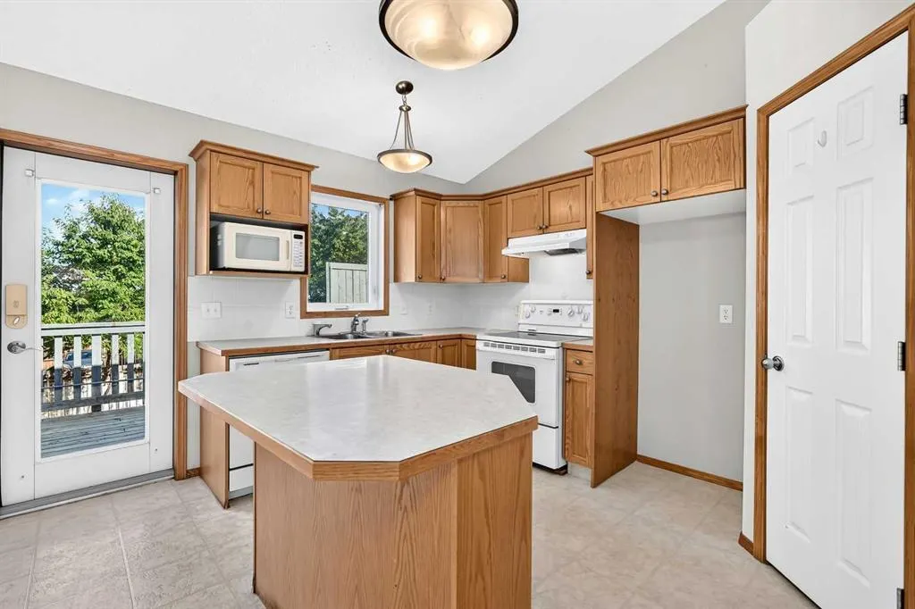 311 Robert Street SW