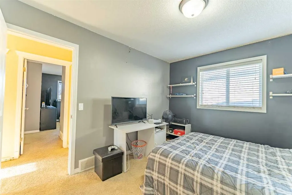142 West Pointe Circle