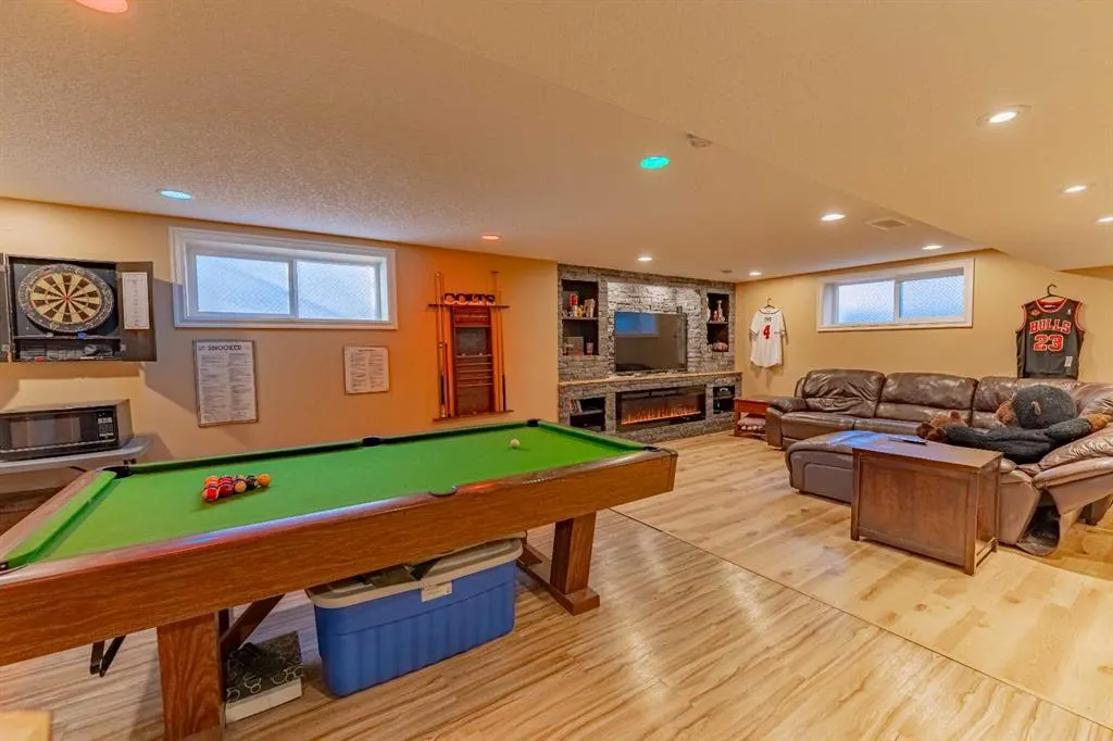 142 West Pointe Circle