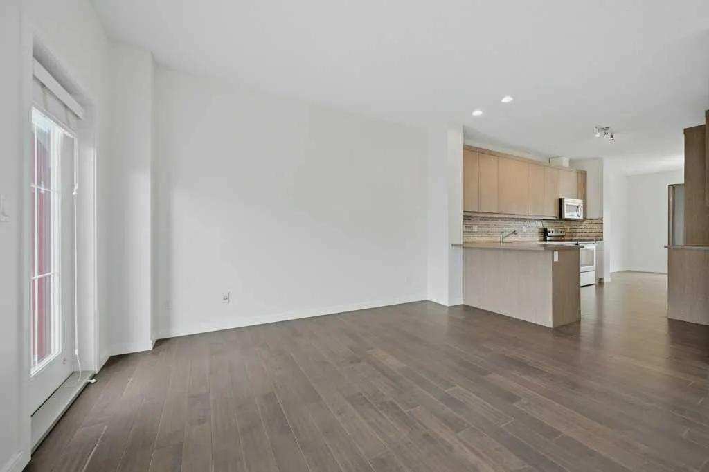 123 Marquis Lane SE