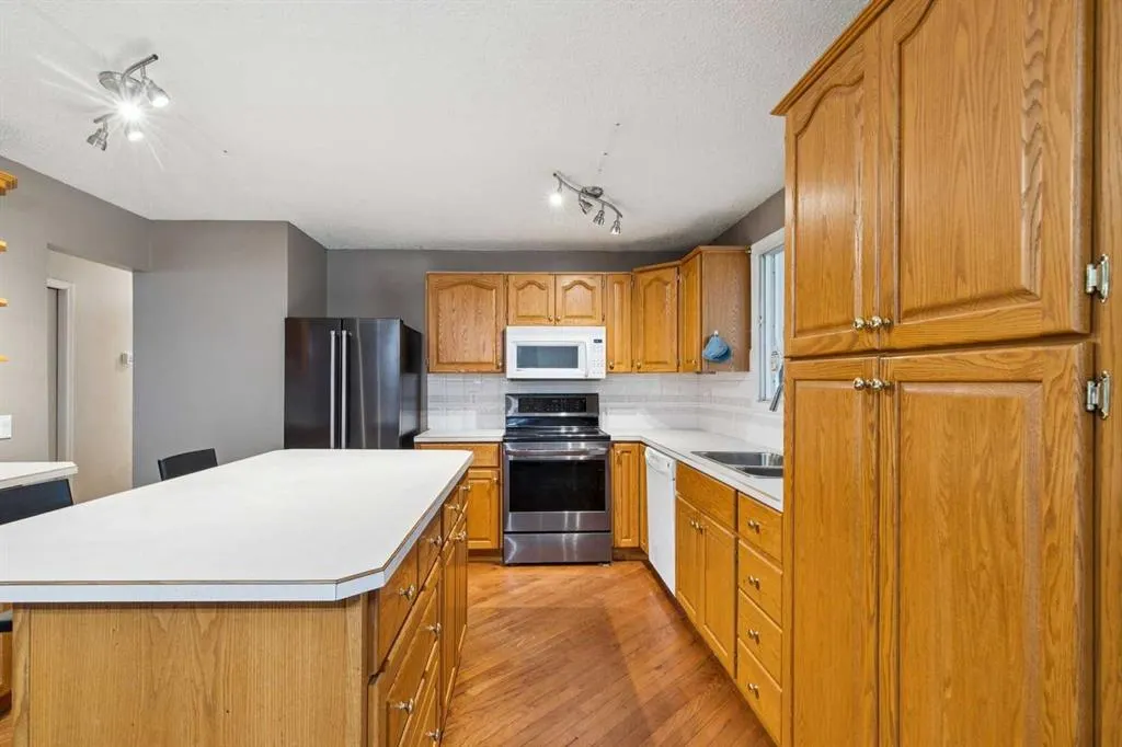 41 Brentwood Drive
