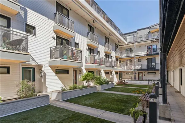 1719 9A Street SW #129
