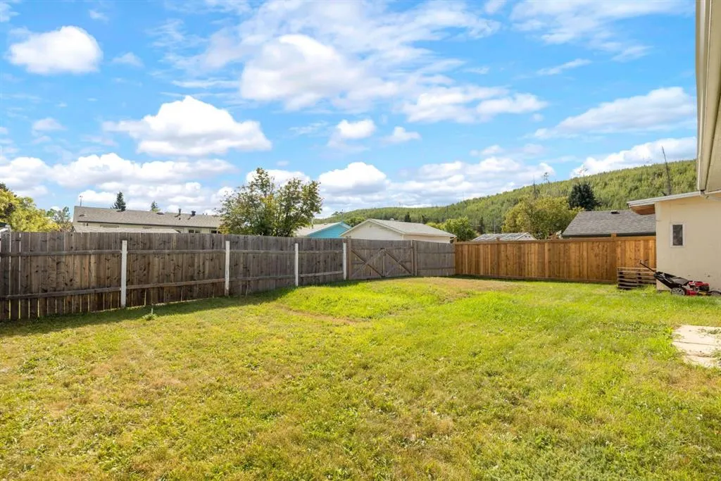 2 Blair Crescent