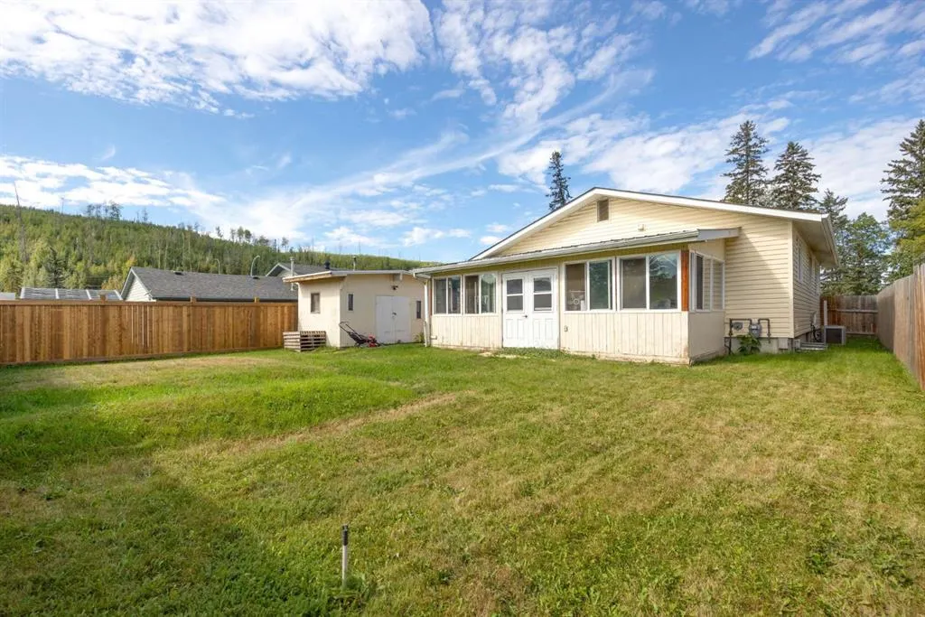 2 Blair Crescent