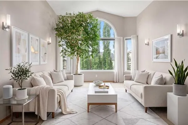 138 Gleneagles View