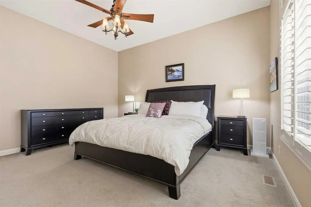 37 Cranbrook Heights SE