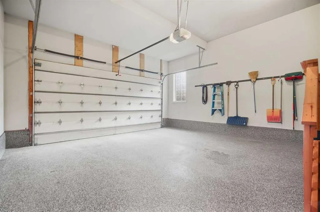 37 Cranbrook Heights SE