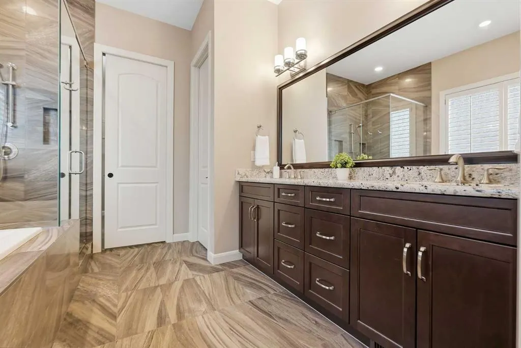 37 Cranbrook Heights SE
