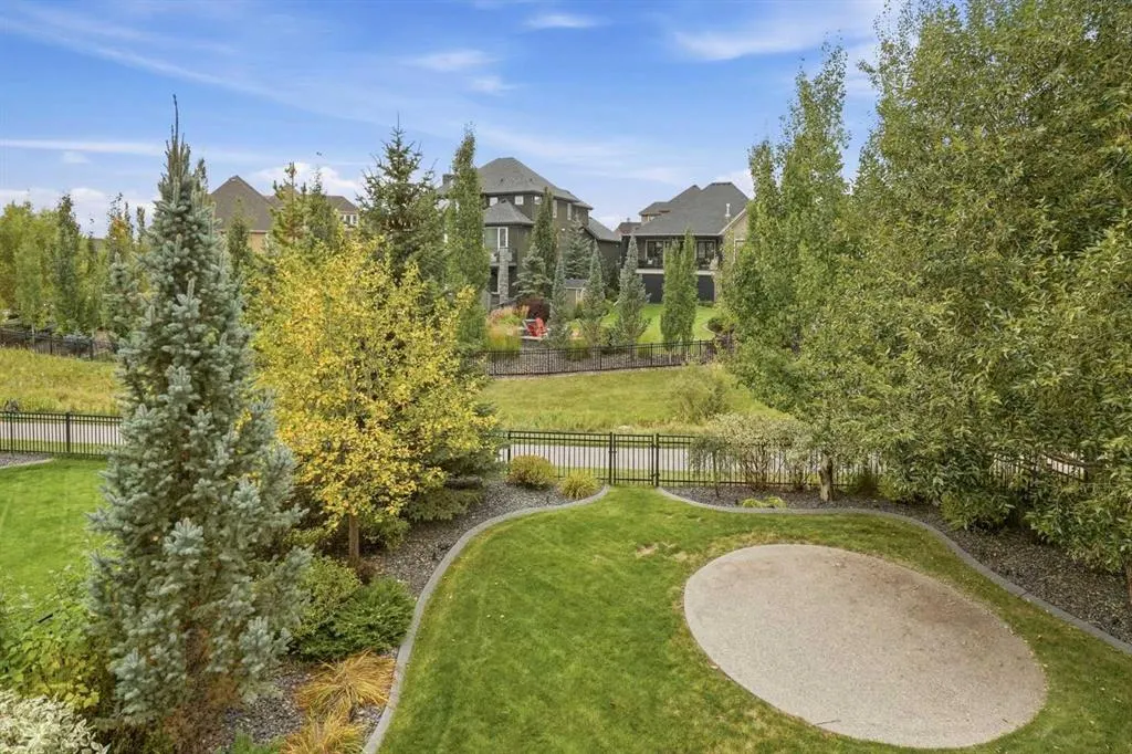 37 Cranbrook Heights SE