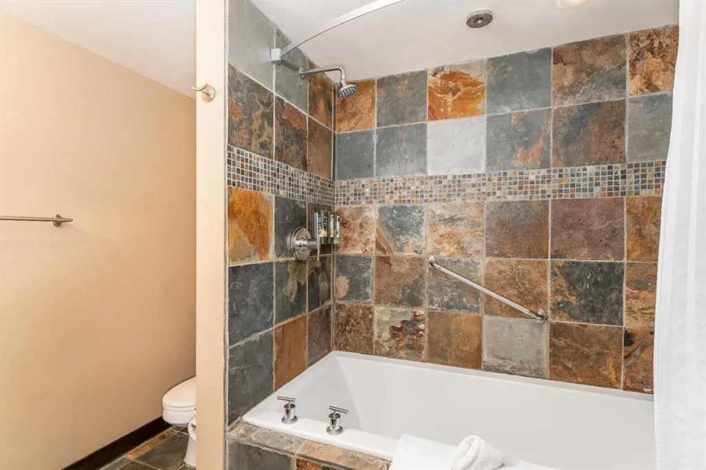 1818 Mountain Avenue #211C