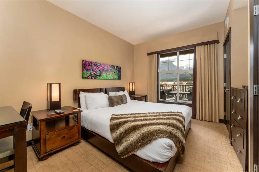 1818 Mountain Avenue #211C