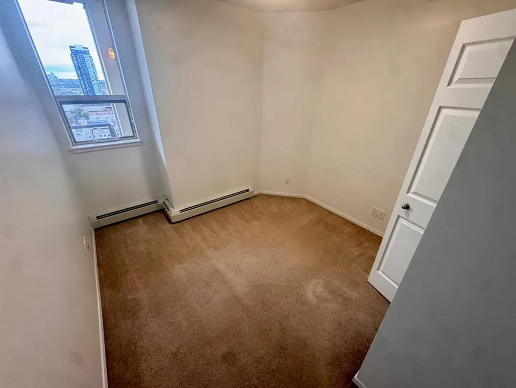 1053 10 Street SW #1207