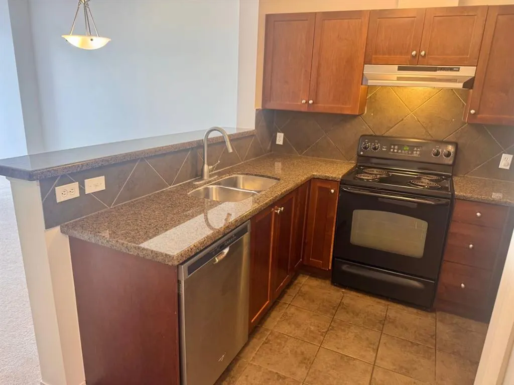 1053 10 Street SW #1207