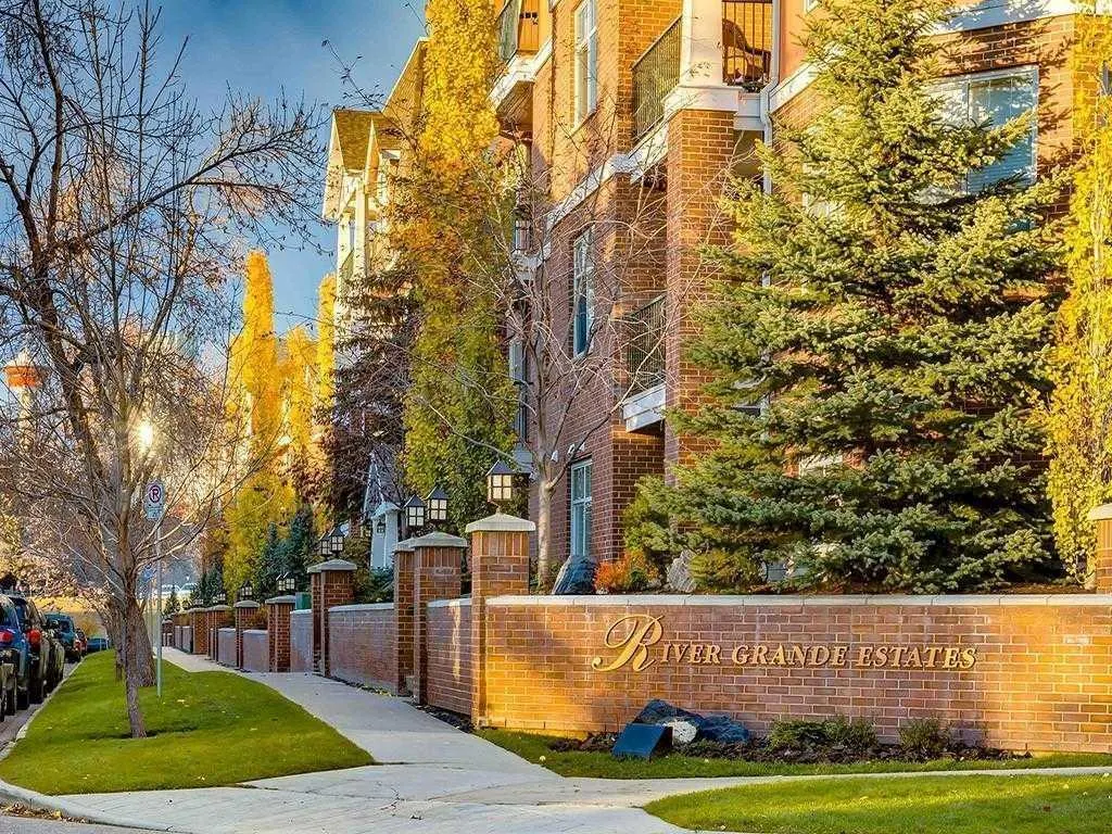 2320 Erlton Street SW #302