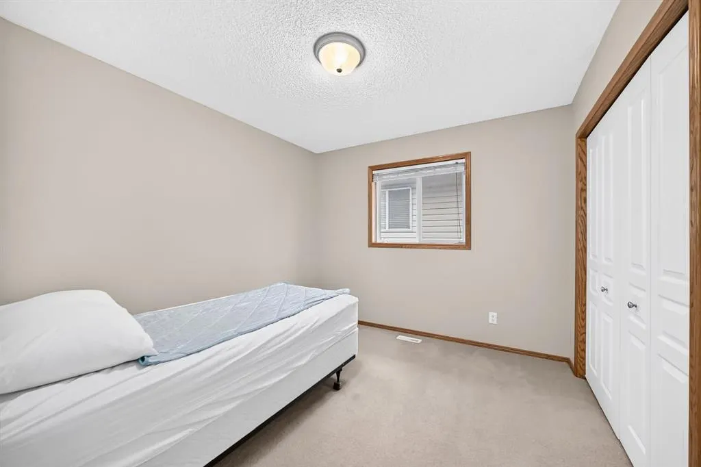 234 Somerglen Way SW