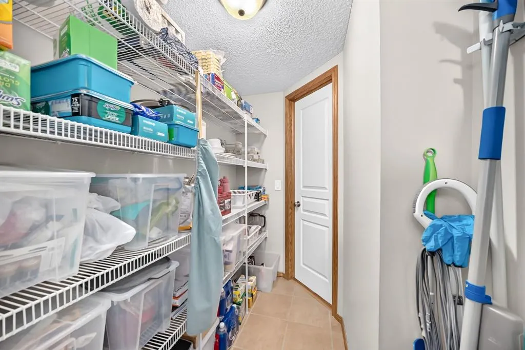 234 Somerglen Way SW