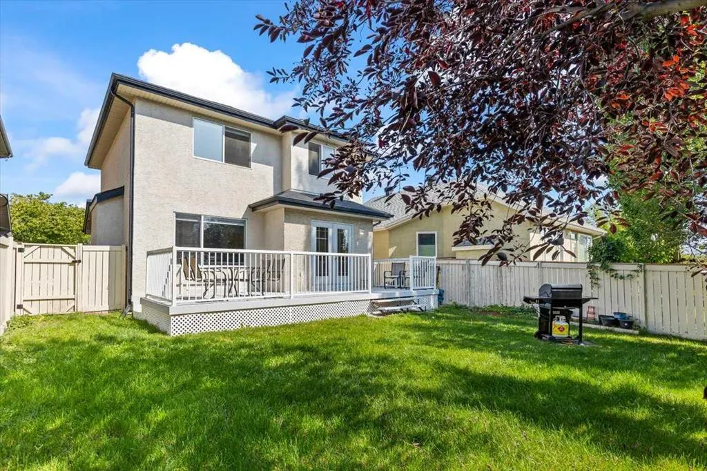 57 Everwillow Boulevard SW