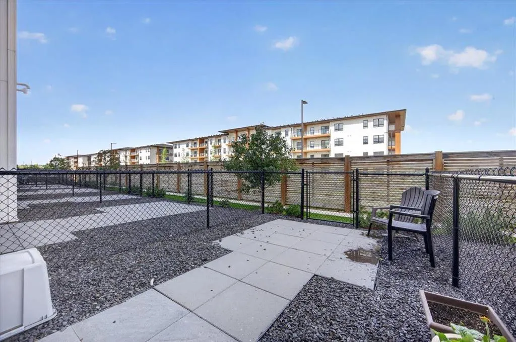 213 Les Jardins Park SE