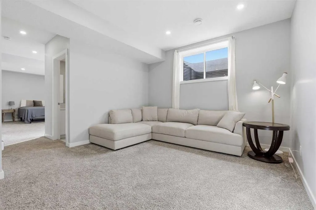 88 Birch Glen