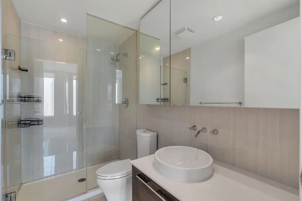 901 10 Avenue SW #1808
