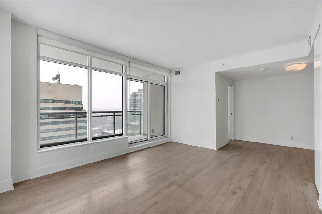 901 10 Avenue SW #1808