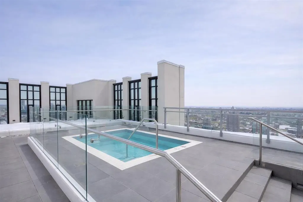 901 10 Avenue SW #1808