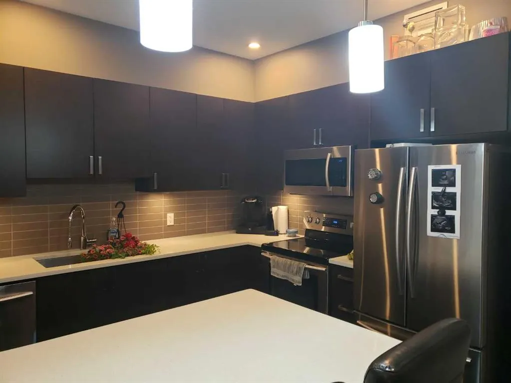 28 Auburn Bay Link SE #204
