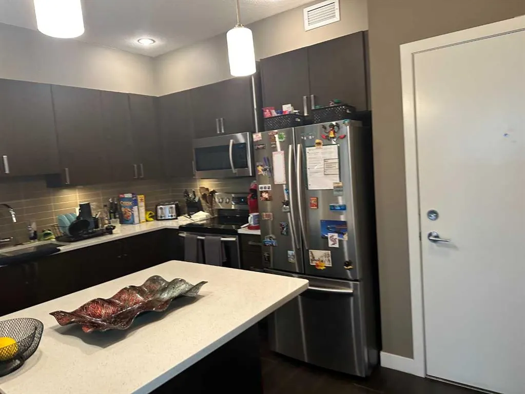 28 Auburn Bay Link SE #204