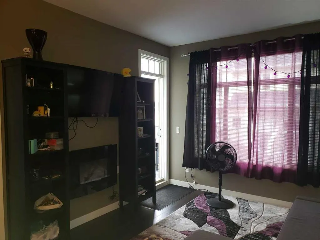 28 Auburn Bay Link SE #204