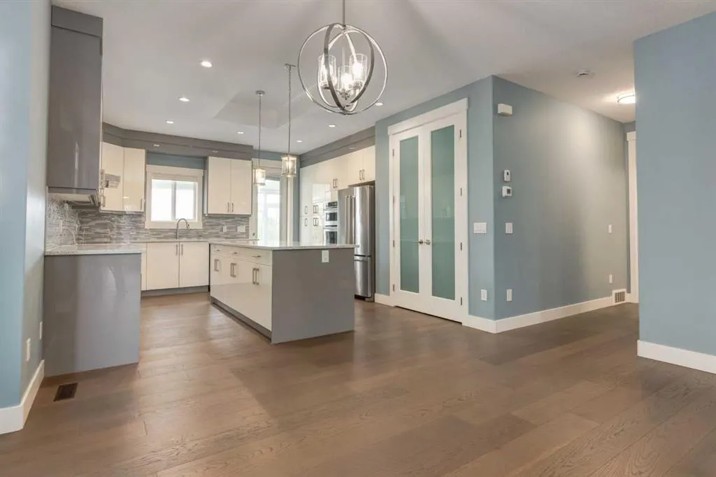 1483 Aldrich Place