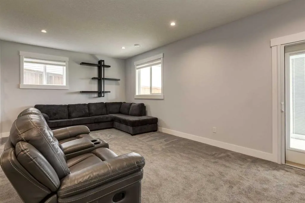 1483 Aldrich Place