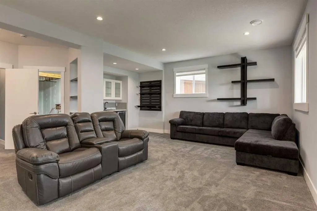 1483 Aldrich Place