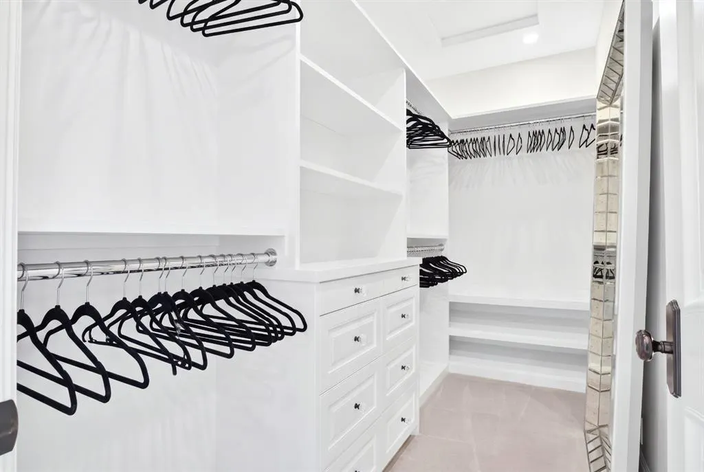 12 Wycliffe Mews