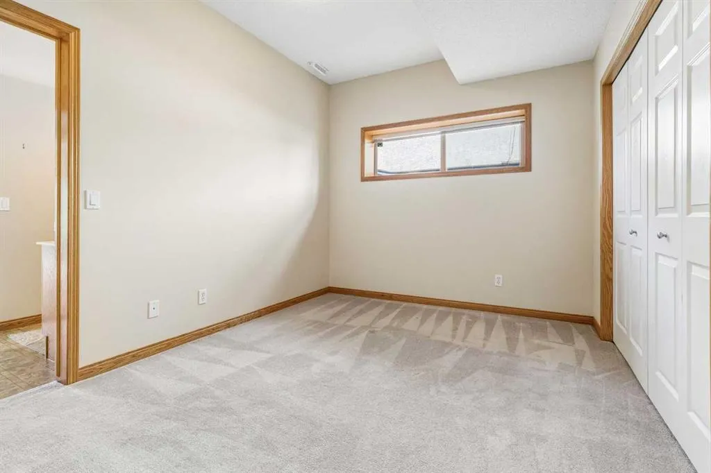 127 Edgeridge Close NW