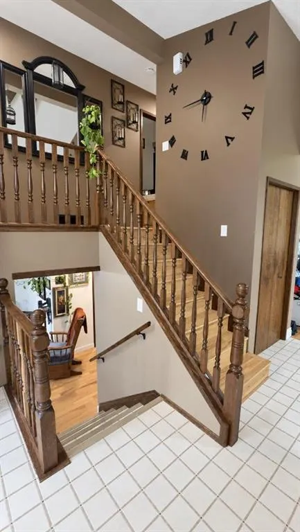 25 Valley Crescent
