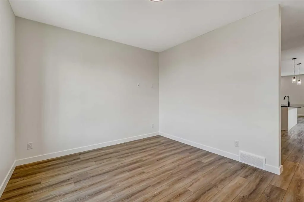 261 Bridgeport Gate