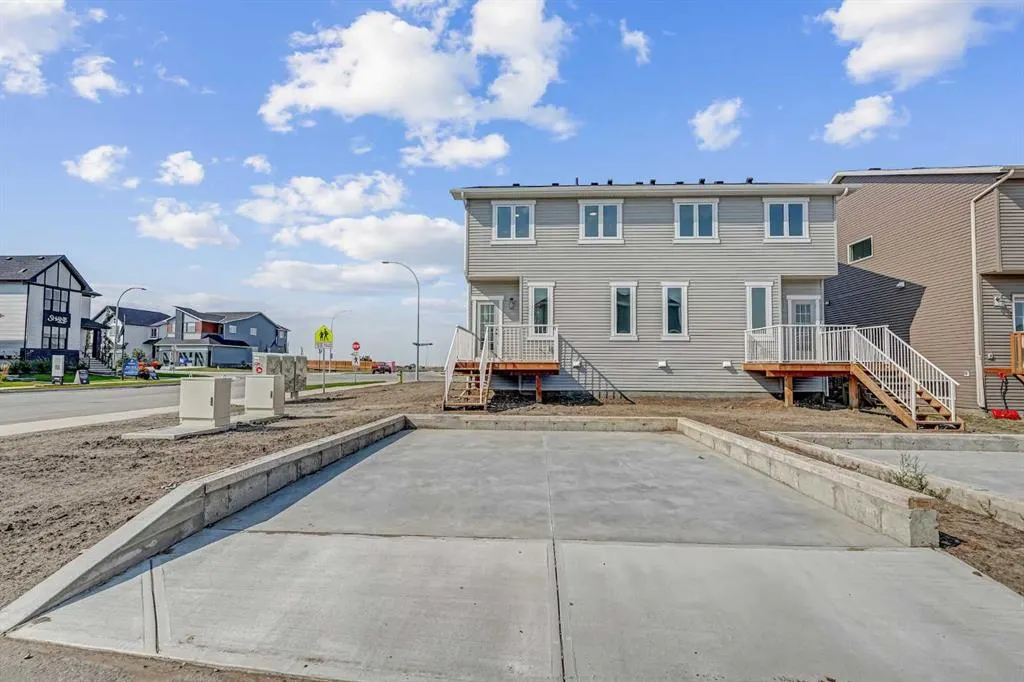 261 Bridgeport Gate