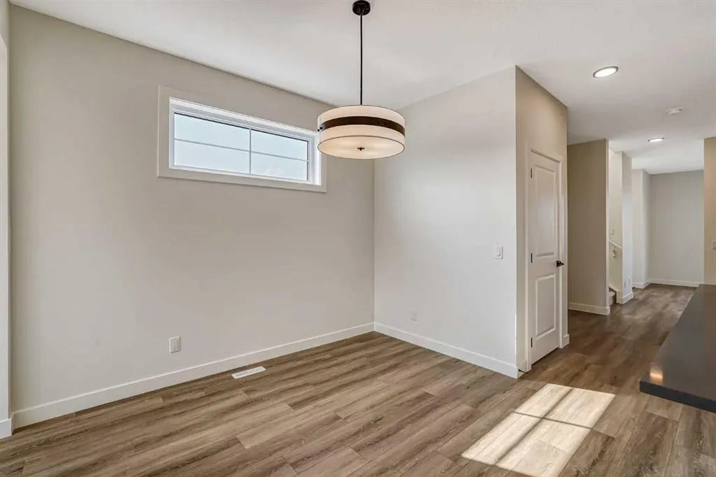 261 Bridgeport Gate